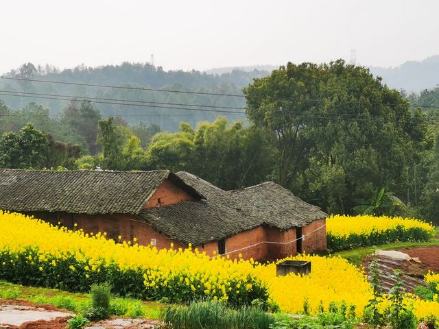 穿越自貢丹霞地貌（尖山、穿山洞、農團、飛龍峽）