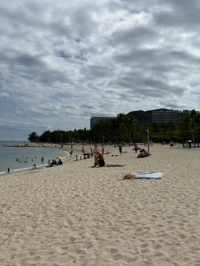 Xiaodonghai 🏖️☀️One of the best Sanya’s relaxing beaches 