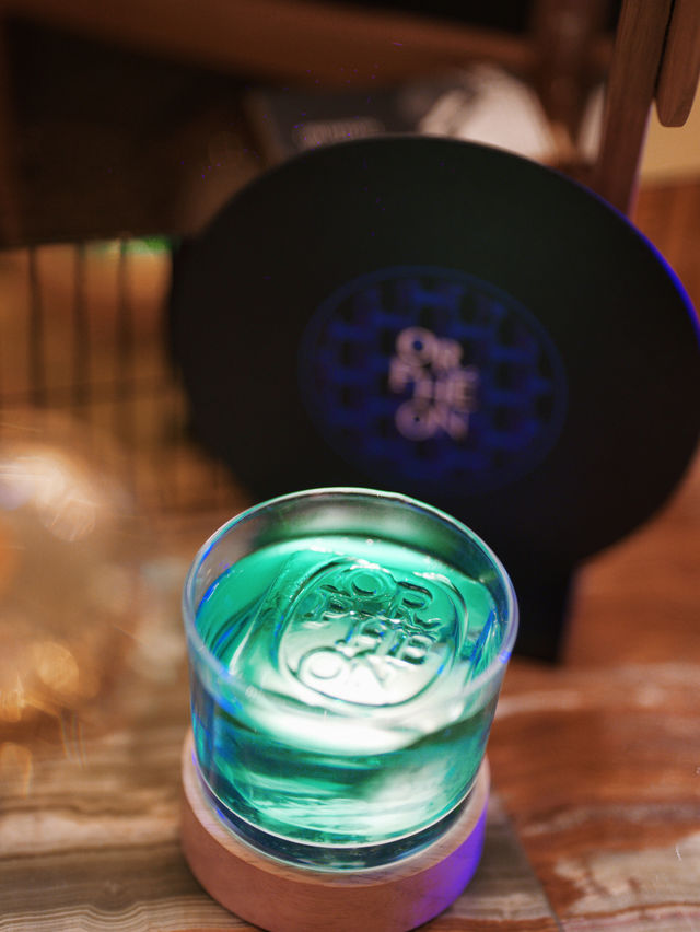 前灘香格里拉×DIPTYQUE奧費恩聯名雞尾酒拉