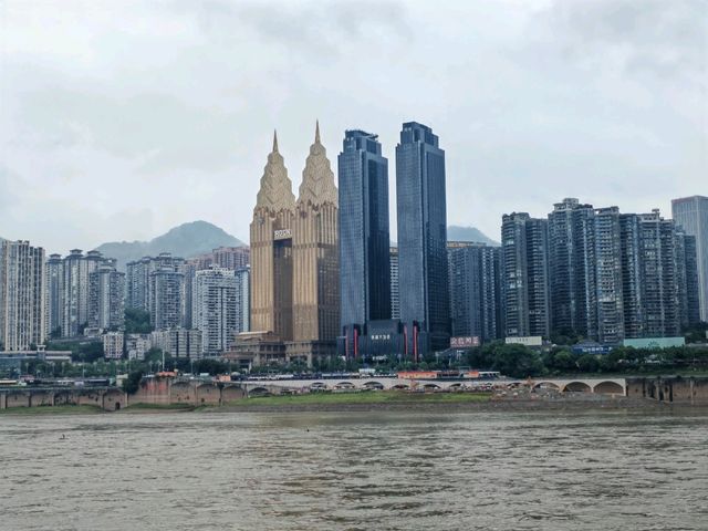 重庆︱在時光褶皺裏邂逅山城密語