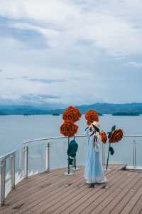 夏日嘅千島湖，係一個巨大嘅綠色能量場
