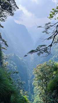 峨眉山