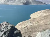 塔縣回喀什偶遇白沙湖封神路段,缺場雪!