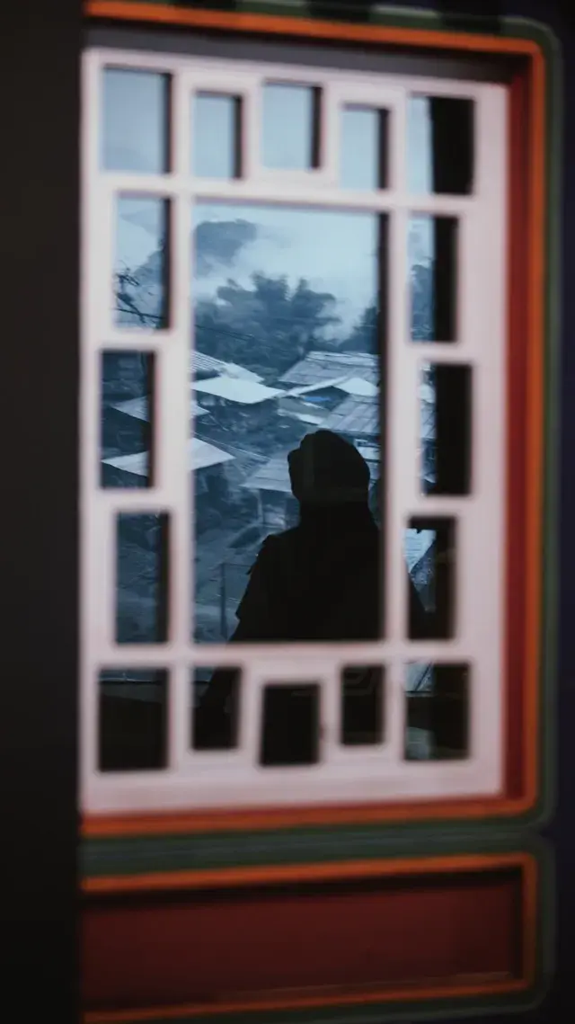 拉薩街頭的每一幀,都像加了舊膠片濾鏡 拉薩街頭的每一幀,都像加了舊膠片濾鏡