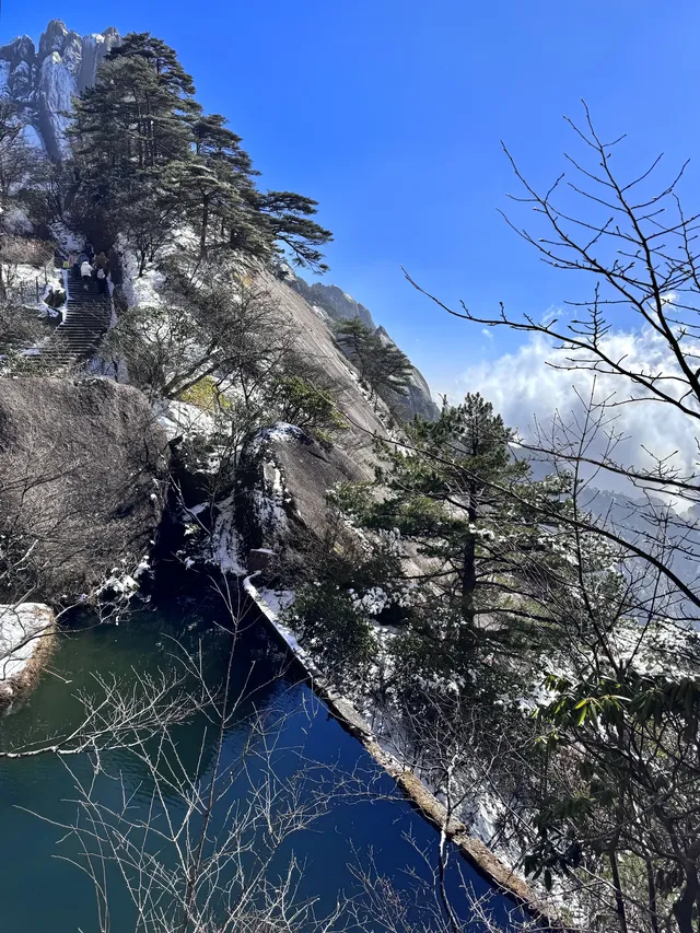 誰懂啊 雪後的黃山根本不是人間仙境 誰懂啊 雪後的黃山根本不是人間仙境