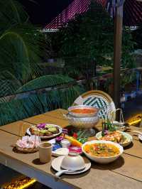 版納江邊餐廳邊看日落邊吃泰餐絕了！！