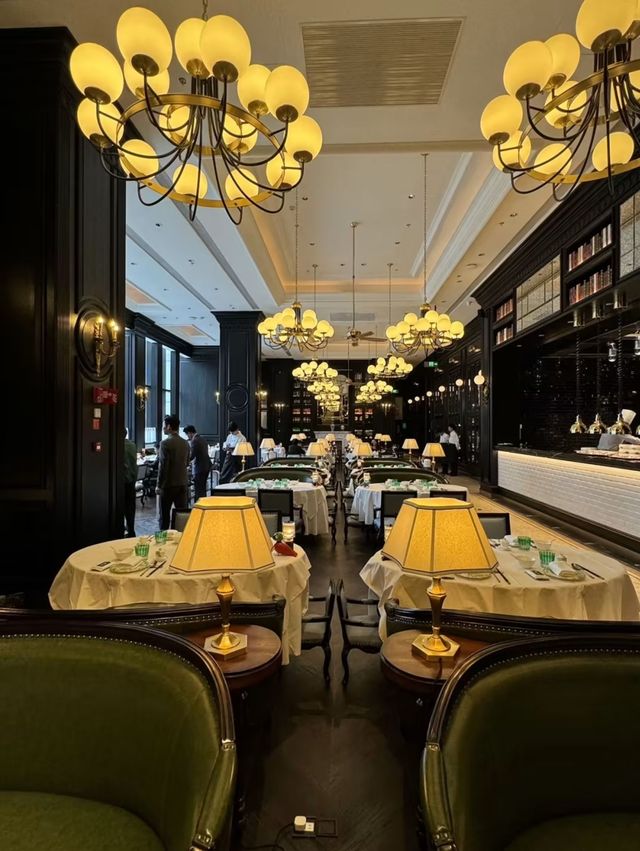 上海首店!!顯貴老錢風餐廳!不是在法國!