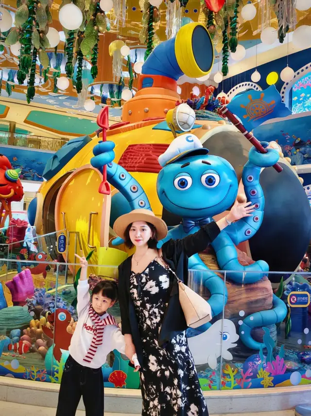 Just got back from my third visit to Chimelong, the aftereffects are intense (travel guide)