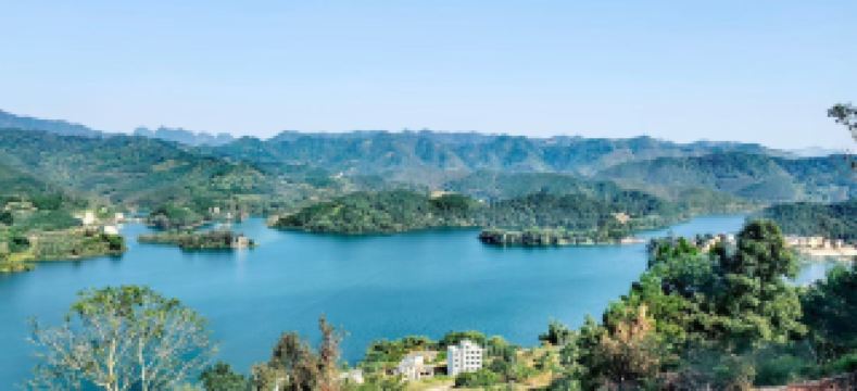 호수와 산이 이웃한 곳, 세월이 달콤하게 스며들다｜바마 「산과 호수가 아름다운」 민박의 건강 비밀지