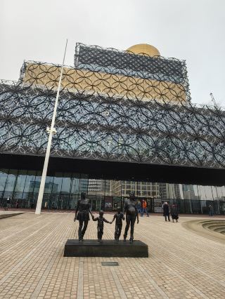 Hidden Gem Travel Guide｜Vintage Exploration of Birmingham Central Library Ruins 🪨