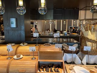 Exceptional Stay at Skylight Hotel