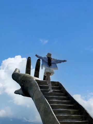 Fuxi Mountain Cloud Ranch guide near Zhengzhou, a fairy tale world