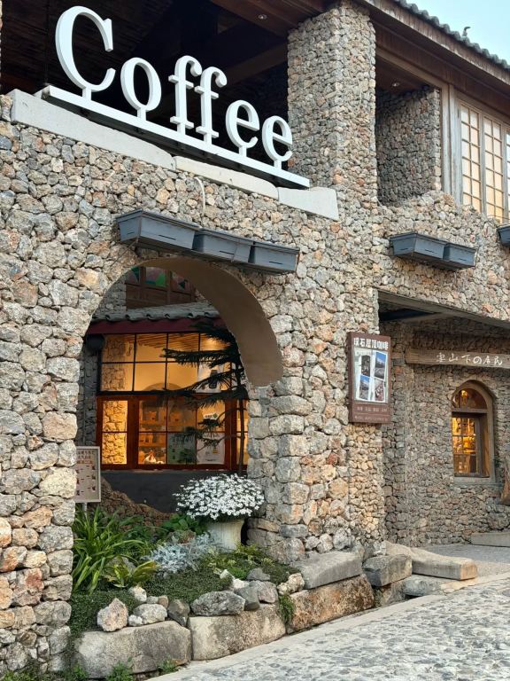 Hidden gem ancient village near Baisha | Yuhu Village ultimate guide 🏔️