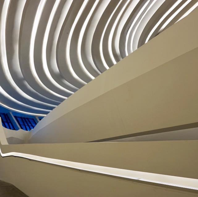 (中国　長沙) 長沙梅溪湖国際文化芸術センター( by Zaha Hadid)