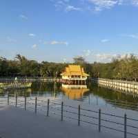 ชมเจดีย์มหาวีราจริยานุสรณ์ จังหวัดร้อยเอ็ด