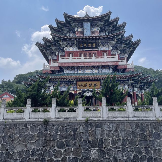 The Heaven gate in Yangshuo, breathtaking 