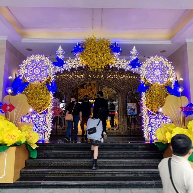 Luxury Shopping Mall in Hanoi