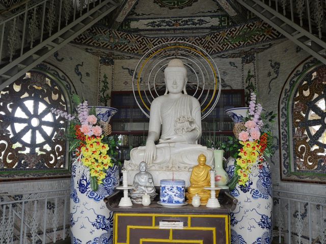 เจดีย์มังกร Linh Phuoc Pagoda