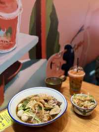 抵食泰式船麵