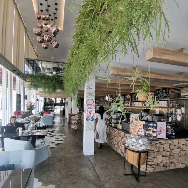 หลบร้อนมากินเค้กที่​ cafe​ kantary​ ปราจีนบุรี