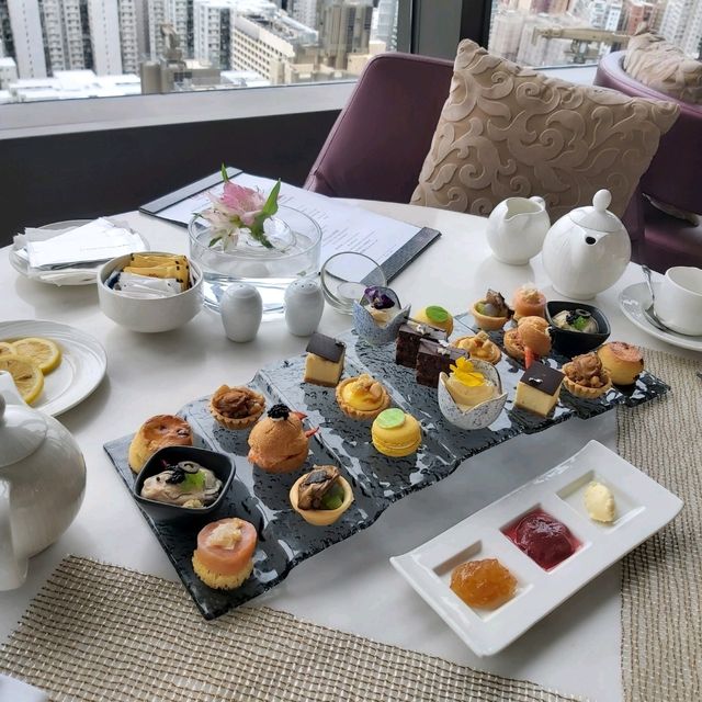 在港島的真正high tea🍰☕ 在港島的真正high tea🍰☕