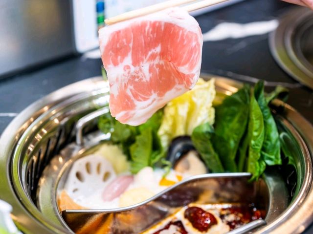 Chin Long Sukiyaki and Mala Hot Pot