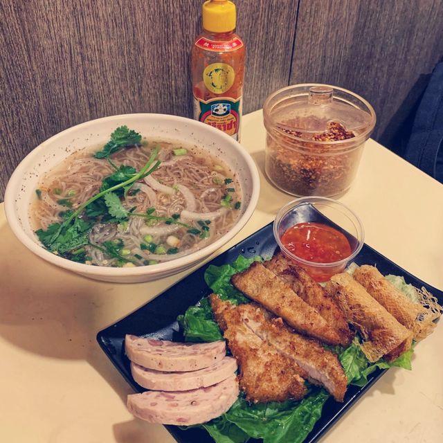 親切越南小店 - 小越廚