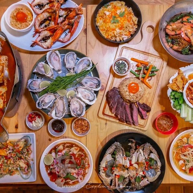 แซ่บทะเลแตก ยกทัพซีฟู้ดกับบุฟเฟ่ต์ริมทะเล