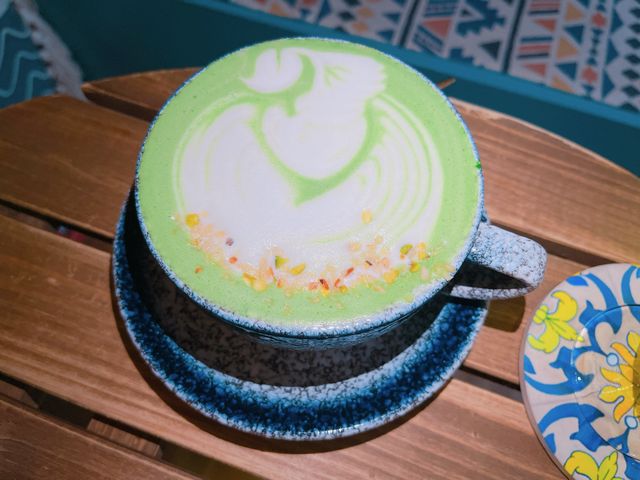 Bookmark咗呢間NACASA好耐啦～比佢既異國風吸引咗！今日去開港島，約埋個朋友一齊去試吓呢間充滿摩洛哥風情既小店先～餐廳裝潢滿佈心思，擺設精美，超多打卡位！