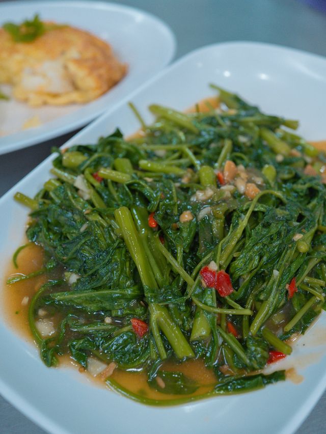 曼谷深夜食堂驚艷美食：jeh o chula 50年傳奇之旅"