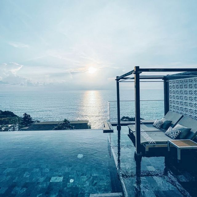 ultra luxury hideaway in the shore Katathani 