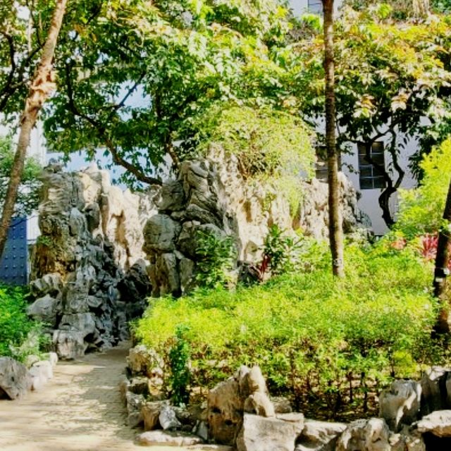 Tak Wah Park in Tsuen Wan