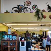 Buffet Breakfast by the Lakeside