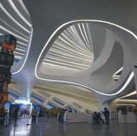(中国　長沙) 長沙梅溪湖国際文化芸術センター( by Zaha Hadid)