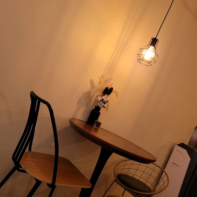 隱世咖啡小店 大推焙茶Latte Apple Crumble 