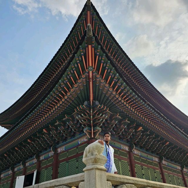 'Oppa' at Gyeongbokgung Palace, Seoul 🇰🇷