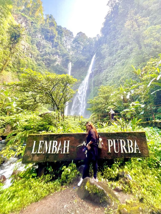EXPLORE THE <HIDDEN> TWIN WATERFALLS⁉️😫💀
