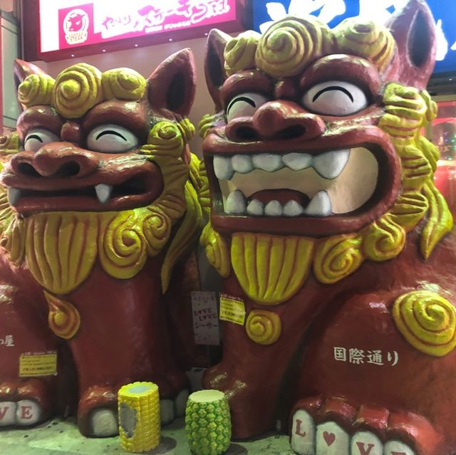 シーサーだらけ