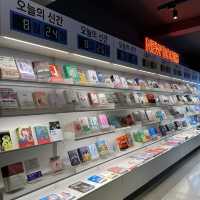 다양한 테마가 있는 북카페, 삼일문고📖 소개해드려요!