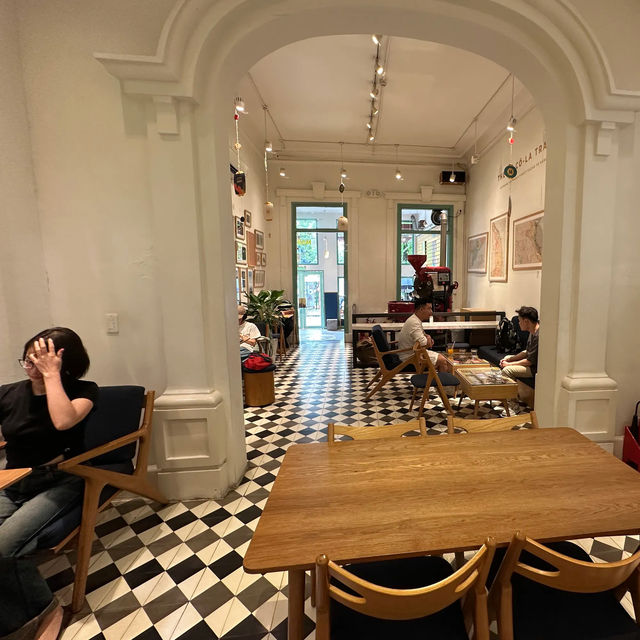 河內名氣的巧克力咖啡館—Maison Marou Flagship Hanoi