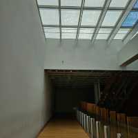 玻璃與木作的建築之美-富山市玻璃美術館