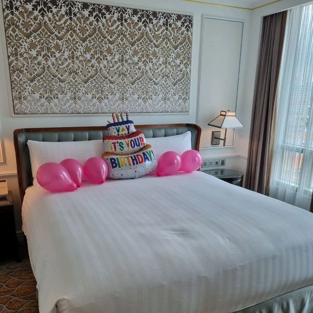 Lavish Birthday Sojourn