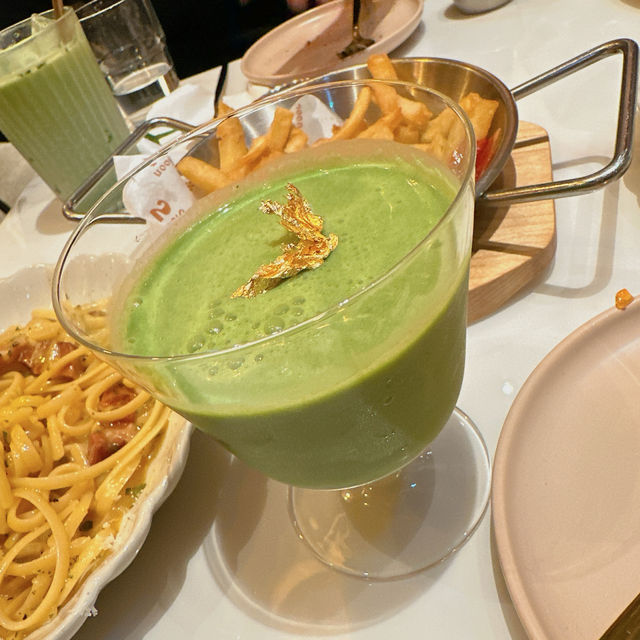 原來酒吧街都有好野食