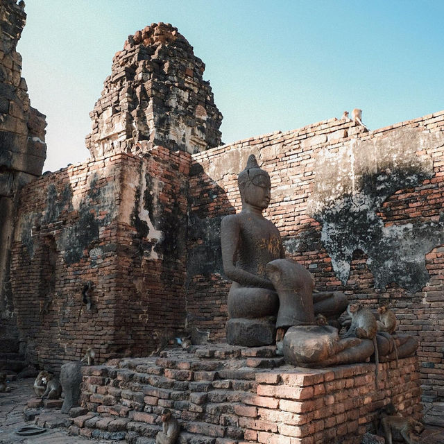 พระปรางค์สามยอด ลพบุรี (Phra Prang Sam Yot)