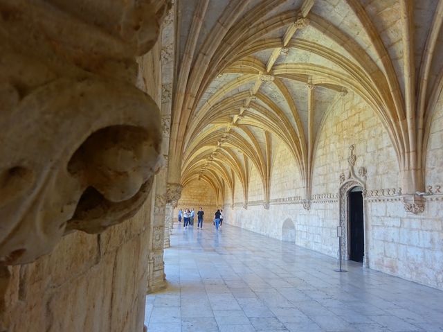 【ポルトガル】美しい彫刻と装飾✨ジェロニモス修道院