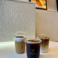 เซเว่น มังกี้ส์ คาเฟ่เมืองทอง