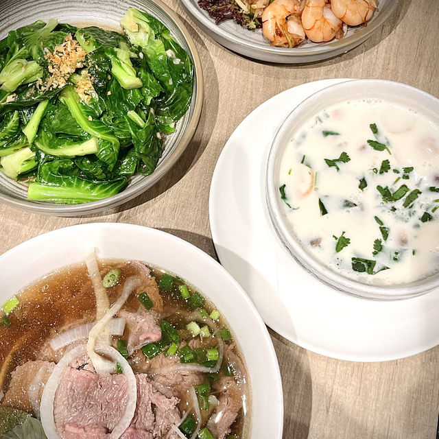 去朗豪坊睇戲前後有美食醫肚！
