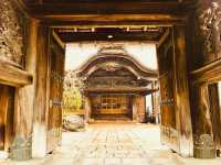 A glimpse into the profound religious heritage of the area 🇯🇵