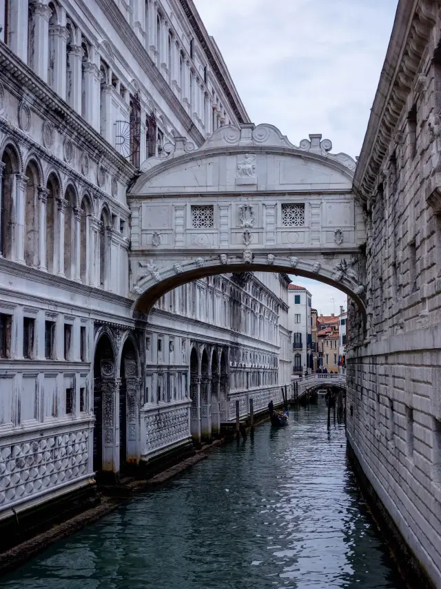 The Bridge of Sighs and the Ducal Palace
