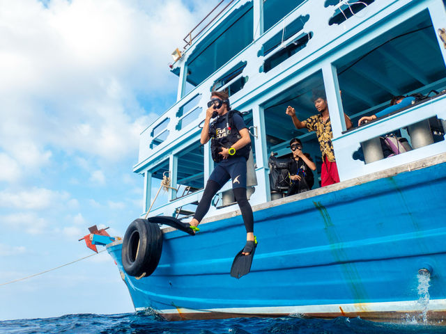 เรียนดำน้ำลึกกับ Koh Tao Scuba Club